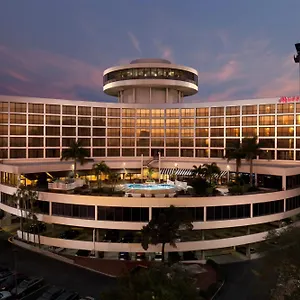Отель Airport Marriott